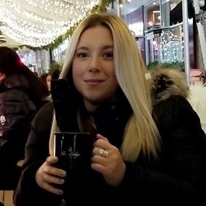 Meet your Posher, Leah